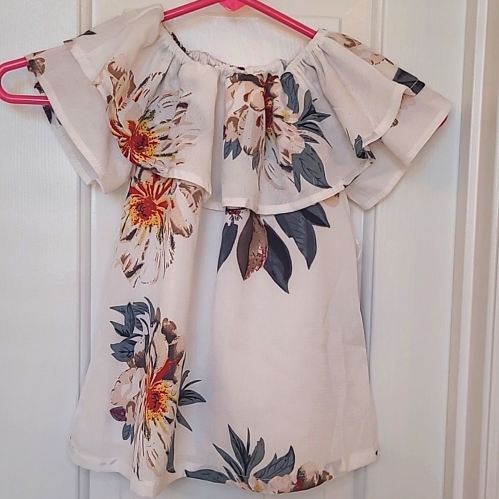 3 for $10! Floral off the Shoulder top